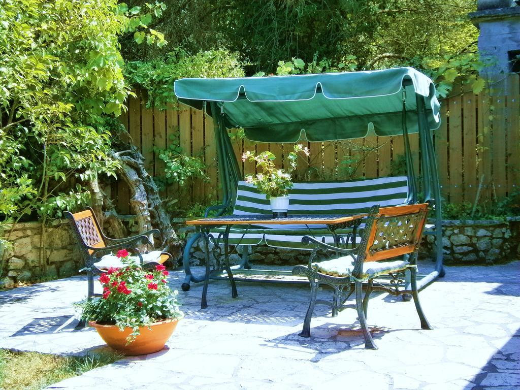 Villa Frias Asprogerakata Oda fotoğraf
