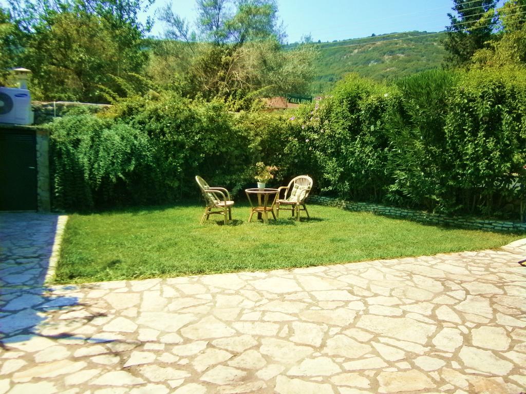 Villa Frias Asprogerakata Oda fotoğraf