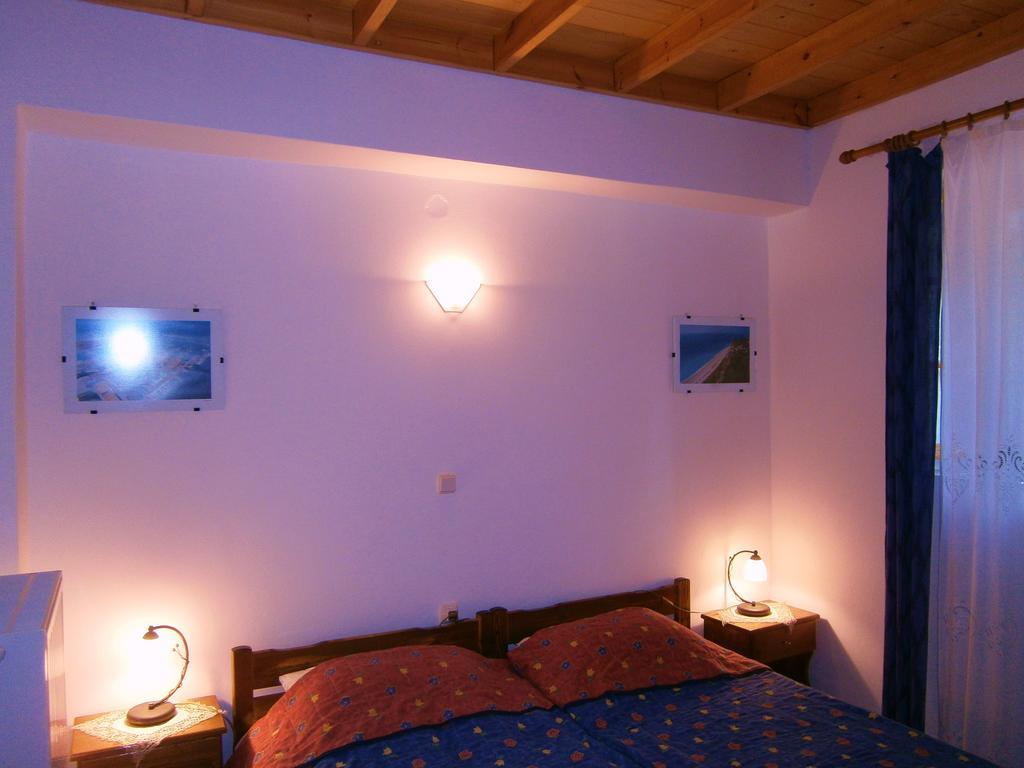 Villa Frias Asprogerakata Oda fotoğraf