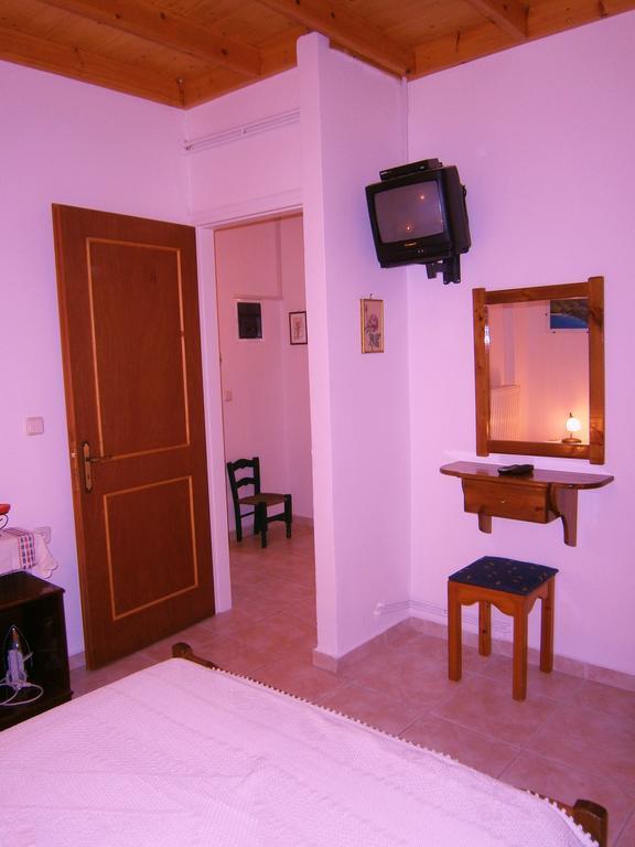 Villa Frias Asprogerakata Oda fotoğraf