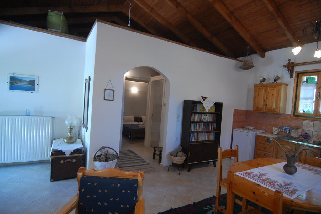 Villa Frias Asprogerakata Oda fotoğraf